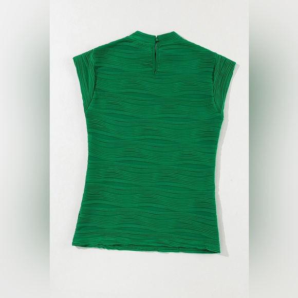 Dark Green Wavy Textured Mock Neck Cap Sleeve Top - Picture 6 of 11